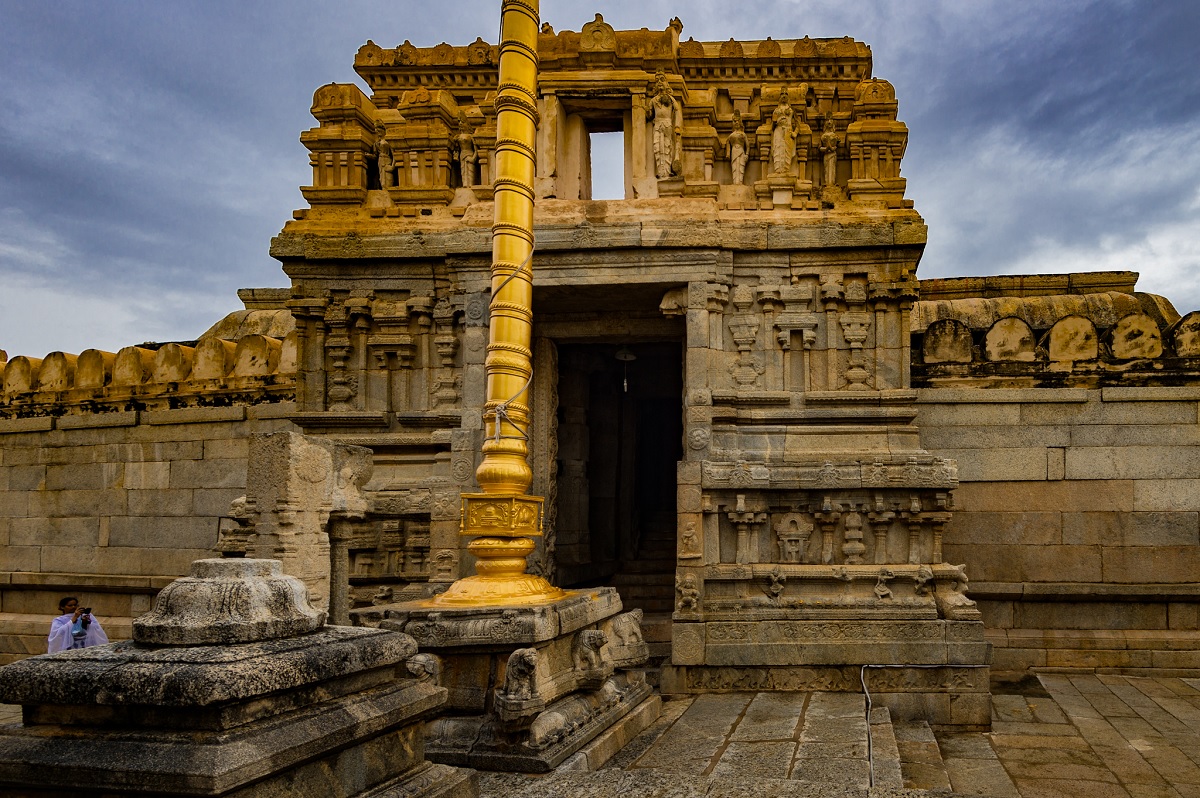 Route options from Bangalore to Lepakshi