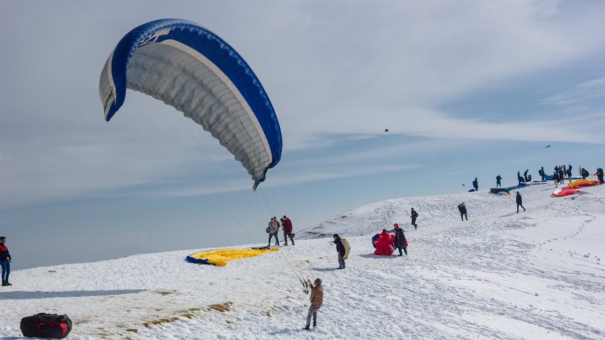Travel Tips for December Paragliding