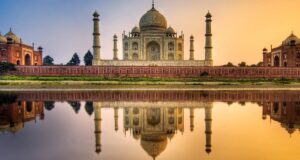 Dos and Don’ts: Information for Tourists Visiting the Taj Mahal
