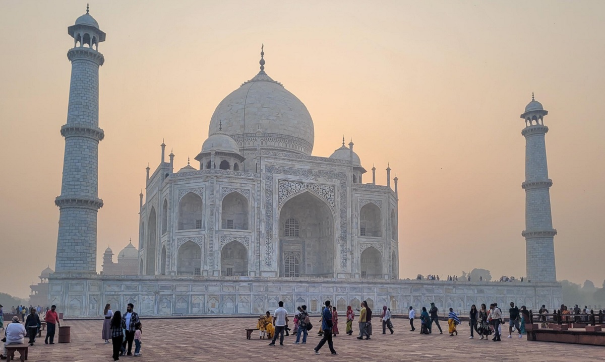 Taj Mahal Travel Tips: Crowds, Tickets, and Planning