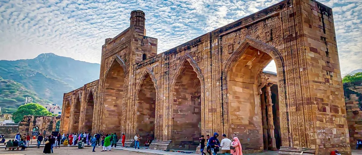 Ajmer-Adhai Din Ka Jhonpra