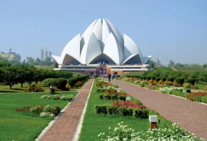 Lotus Temple (Bahá’í House of Worship)