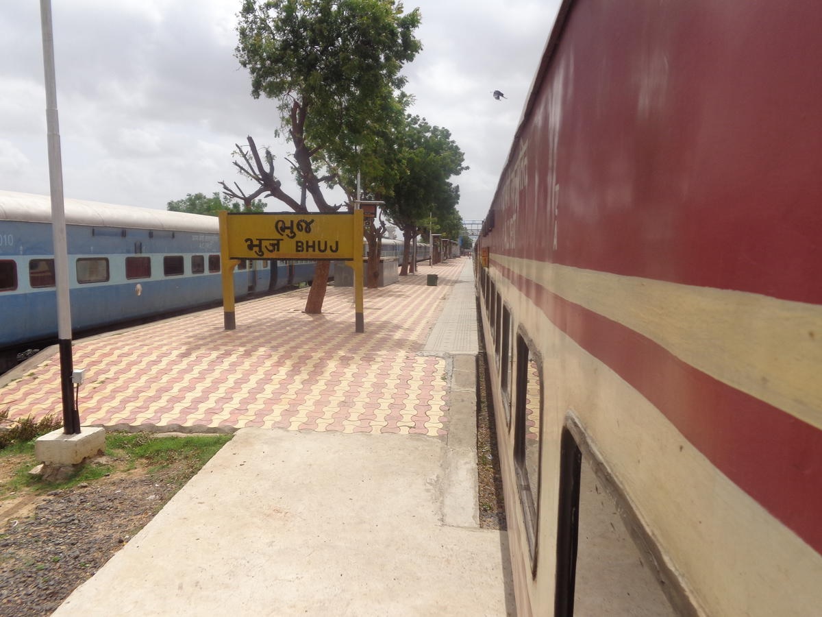 How to Reach Rann of Kutch by Train