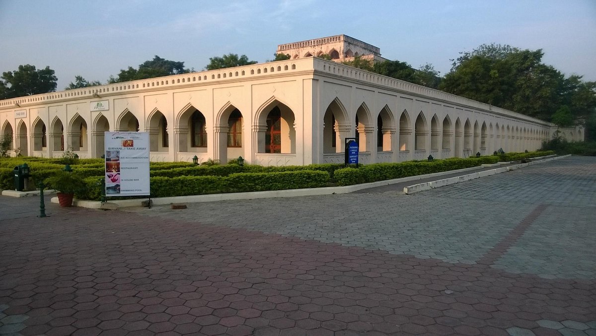 Taramati Baradari – A Balcony for the Stars in Hydrabad