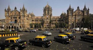 Transportation: Getting Around Mumbai Affordably