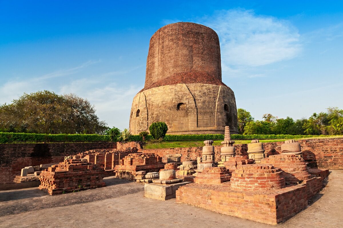 The Dhamek Stupa – A Sacred Landmark Where Buddha Preached