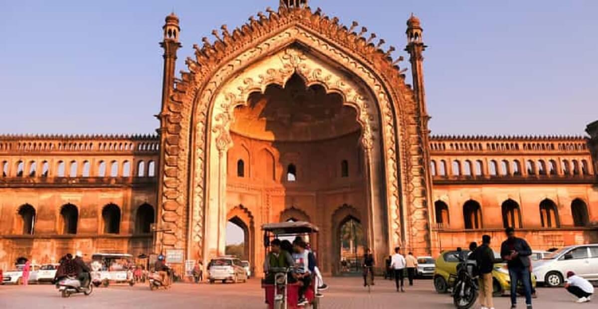 Lucknow: The City of Nawabs
