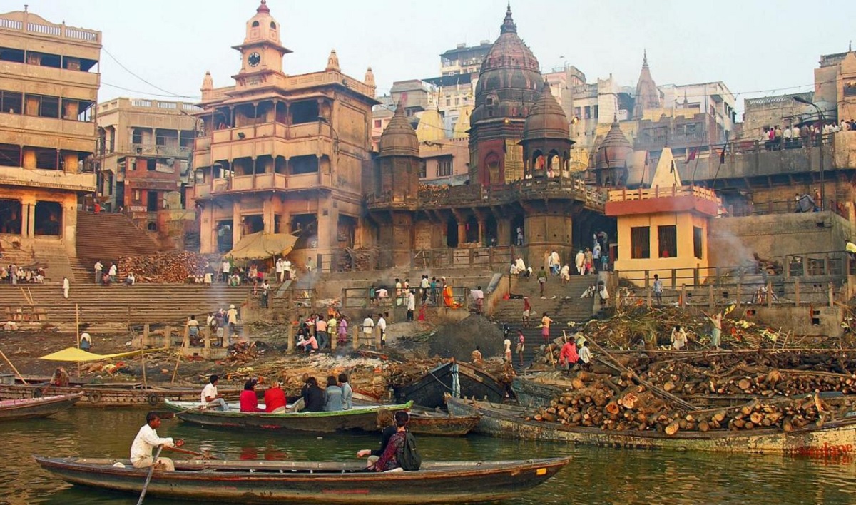 Manikarnika Ghat in Varanasi