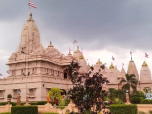 Best Hotels in Ayodhya Near Ram Temple