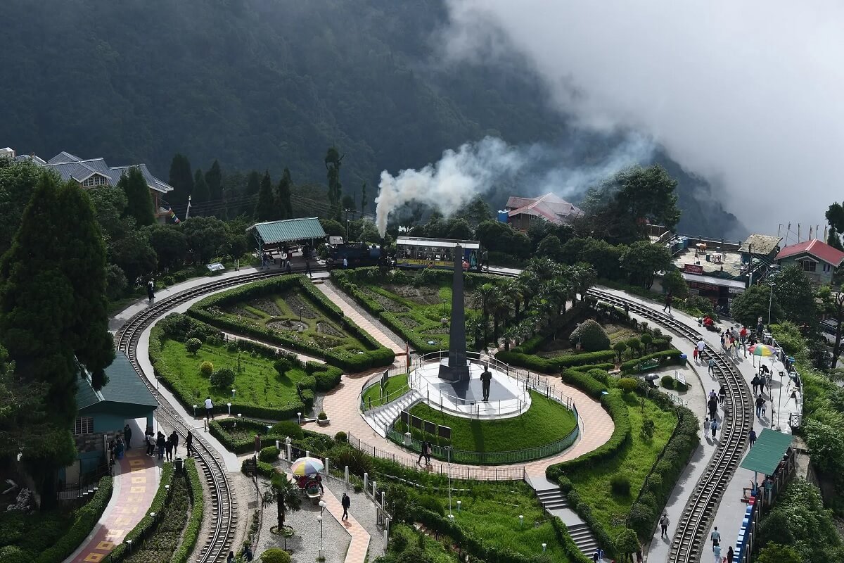 Batasia Loop Darjeeling