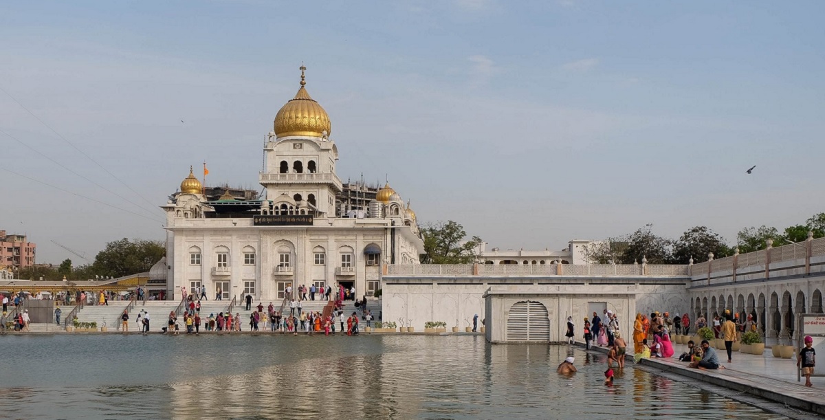 Travel tips for visiting Bangla Sahib Gurudwara Delhi