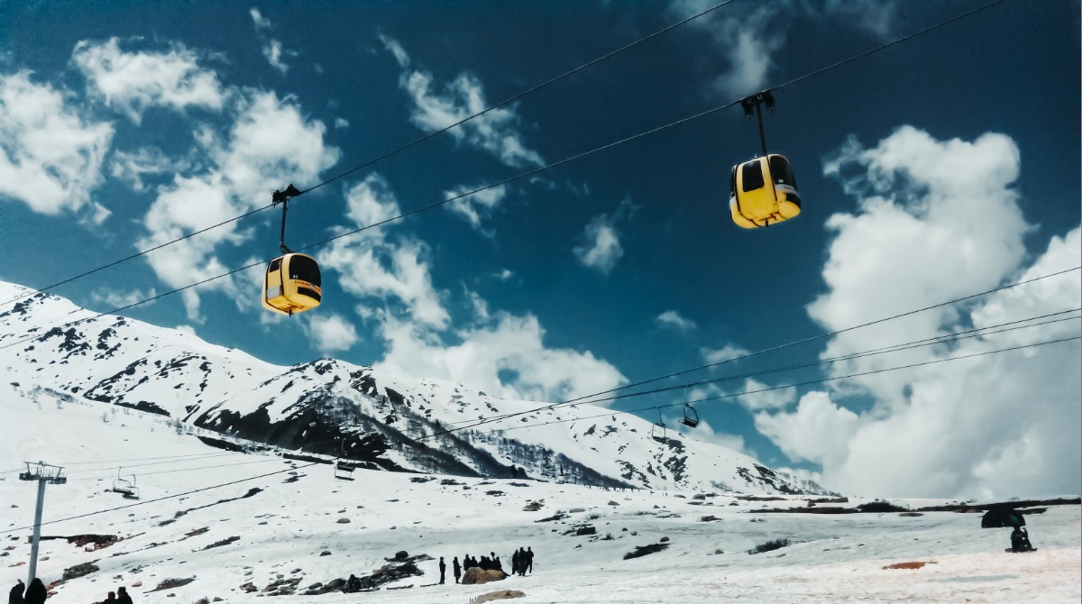 Best Times to Visit Gulmarg for the Gondola Ride