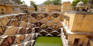 Panna Meena ka Kund Jaipur: The Hidden Stepwell, Architecture, Visitor and Photo Guide