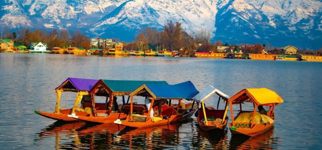 12 Essential Things to Know Before Visiting Kashmir