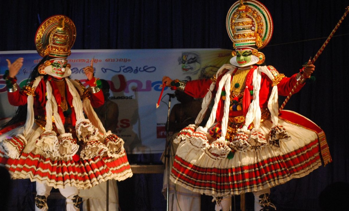 Where to See Kerala’s Traditional Artforms: Cultural Centers, Villages & Festivals