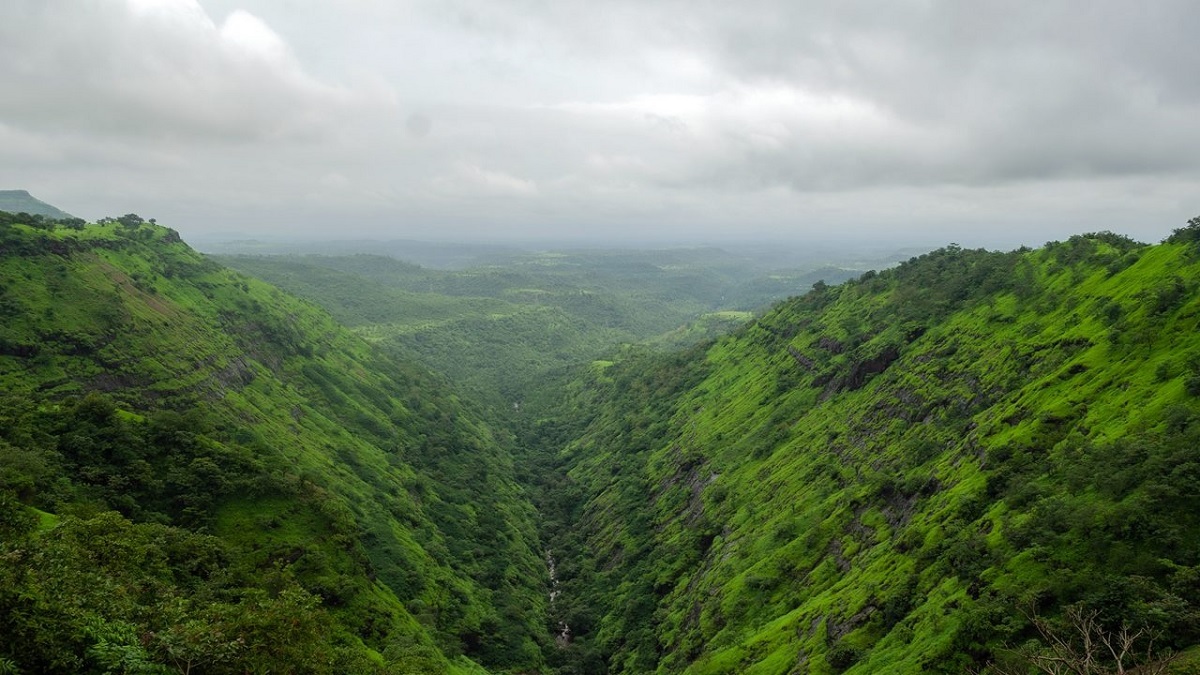 Hill Stations & Mountain Escapes in Maharashtra