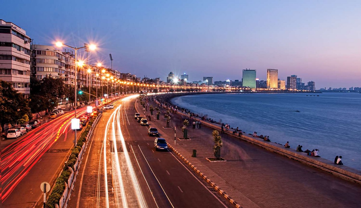 Mumbai, Maharashtra – Urban, Vintage & Cinematic Love