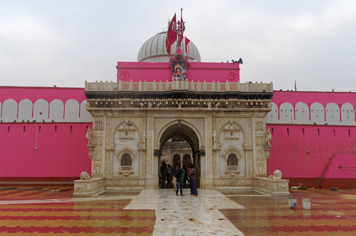 Visit the Rat Temple of Karni Mata