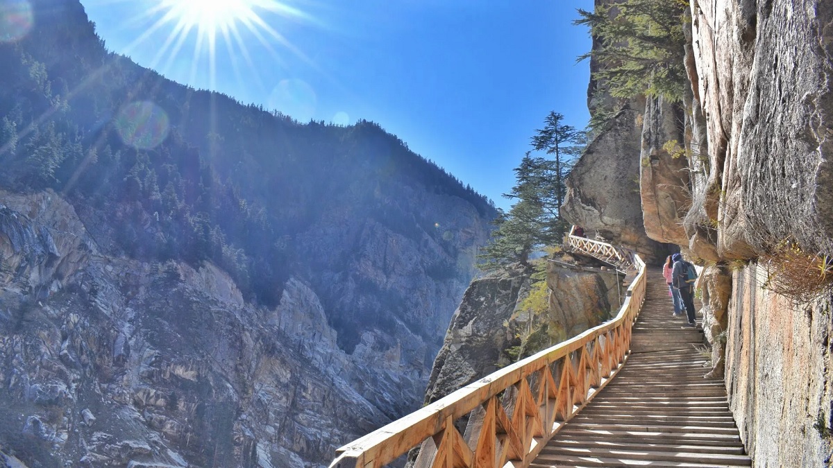 harsil valley tour package from delhi 