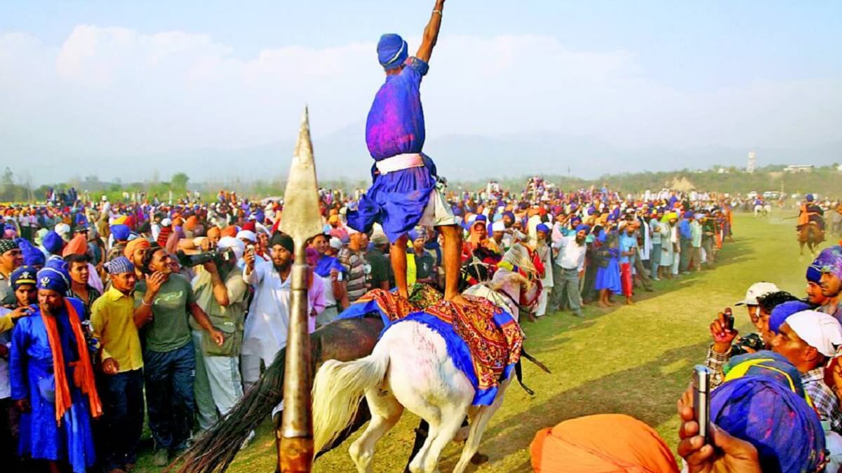 Tips for Travelers Attending Hola Mohalla 2025