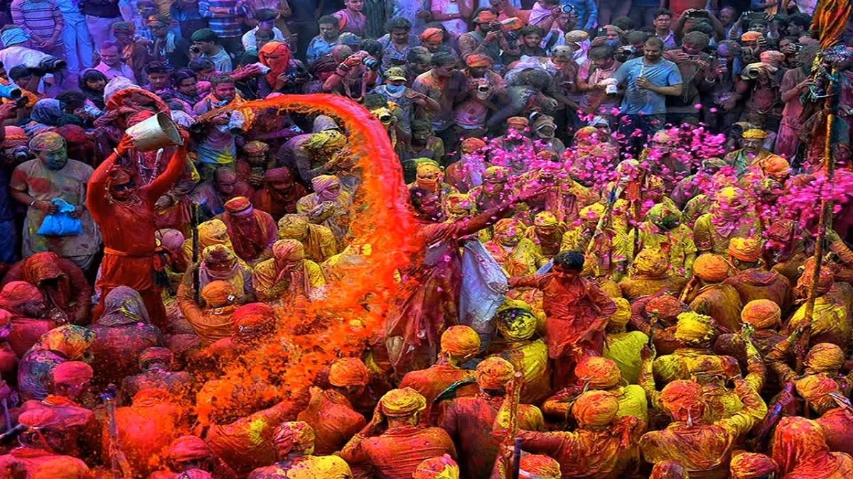 Why Celebrate Holi in Mathura and Vrindavan?