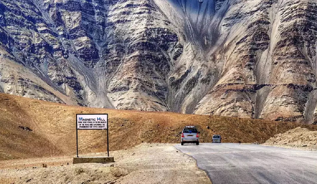 Accommodation in Nubra Valley, Pangong Lake, and Tso Moriri in April