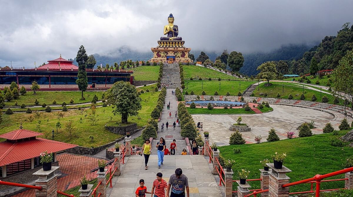Overview of Buddha Park (Tathagata Tsal)