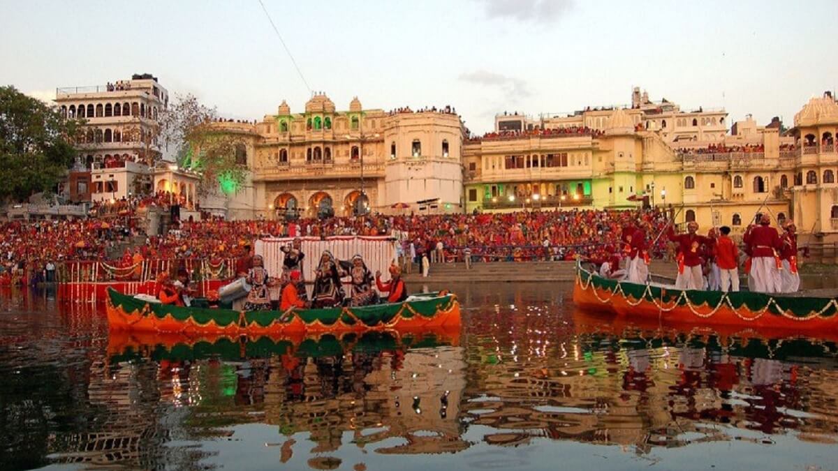 Travel Tips for an Unforgettable Mewar Festival Experience