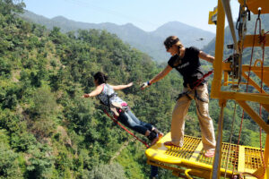 Bungee Jumping – Take the Ultimate Leap