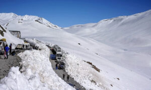 Rohtang La in March: Weather, Attractions, Travel Tips & Best Ways to Reach