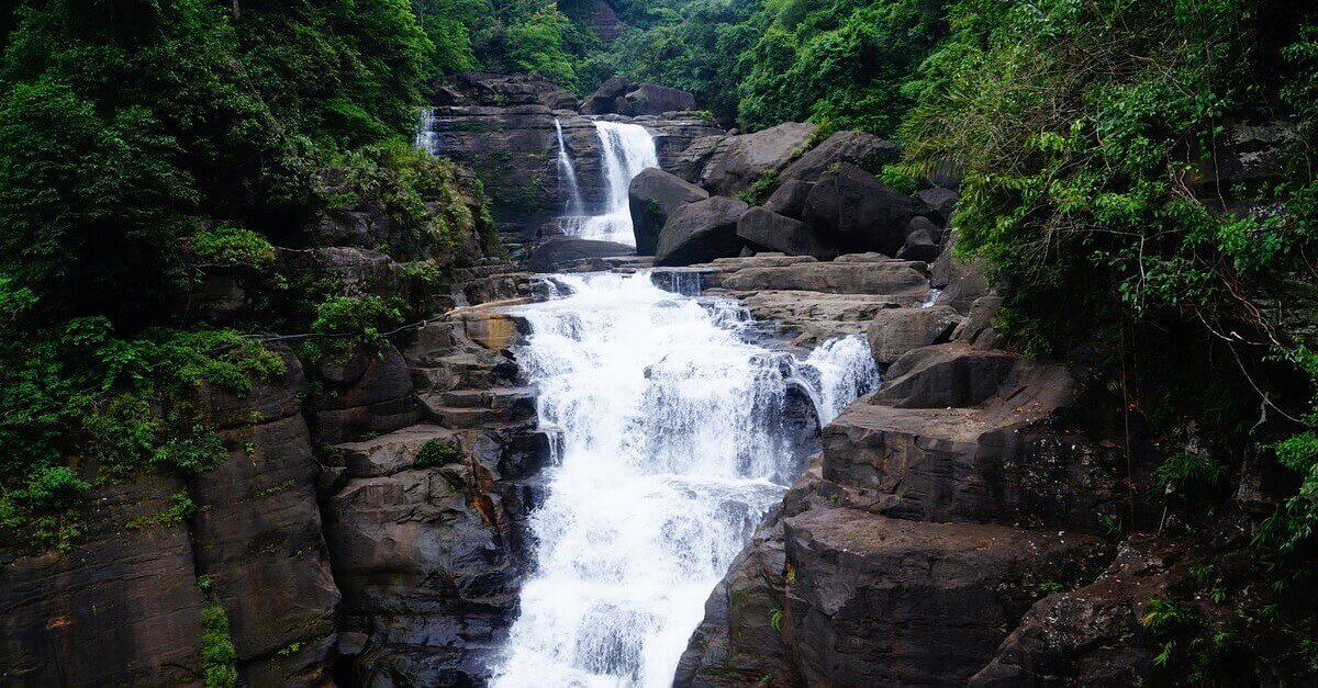 Essential Travel Tips for Meghalaya in April