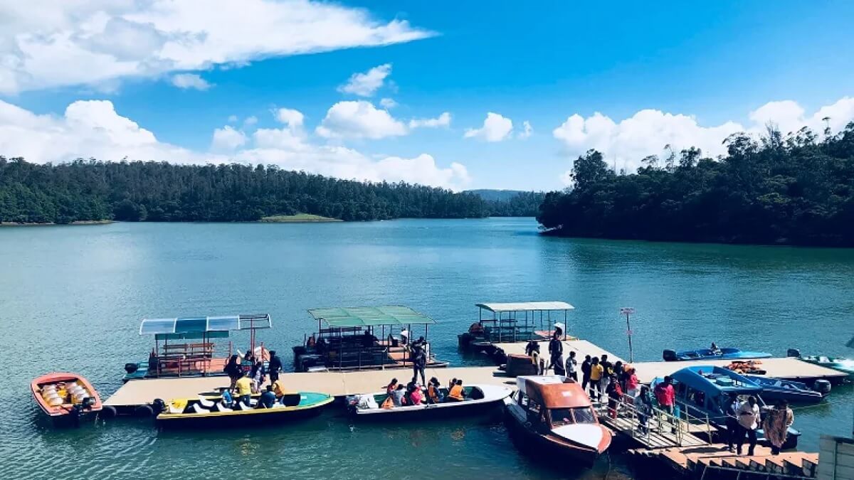Nature & Lakes Getaway