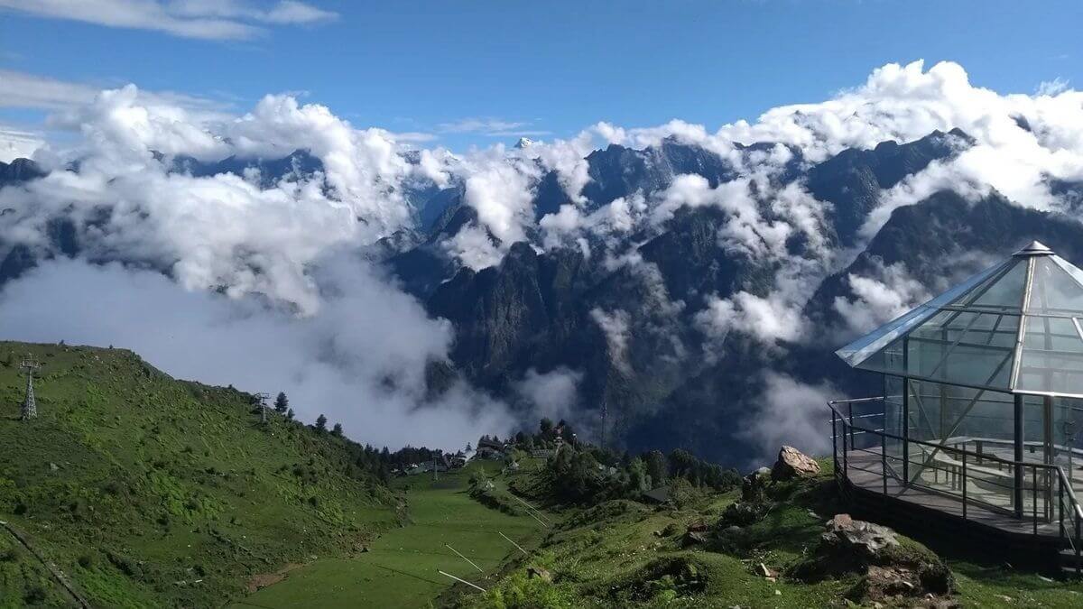 Why April is a Good Time to Visit Auli