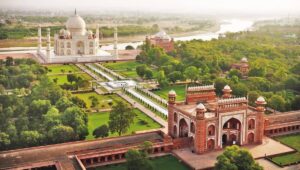 Agra Weather Guide – Month by Month