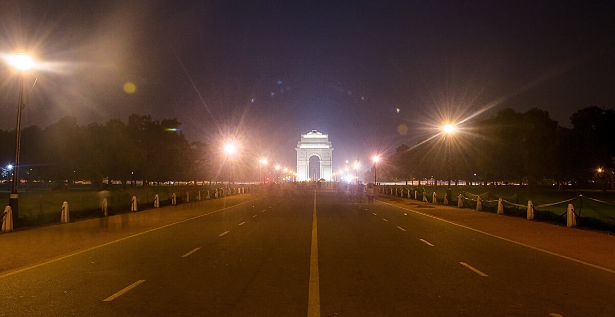 Nightlife & Evening Experiences – Hours & Highlights