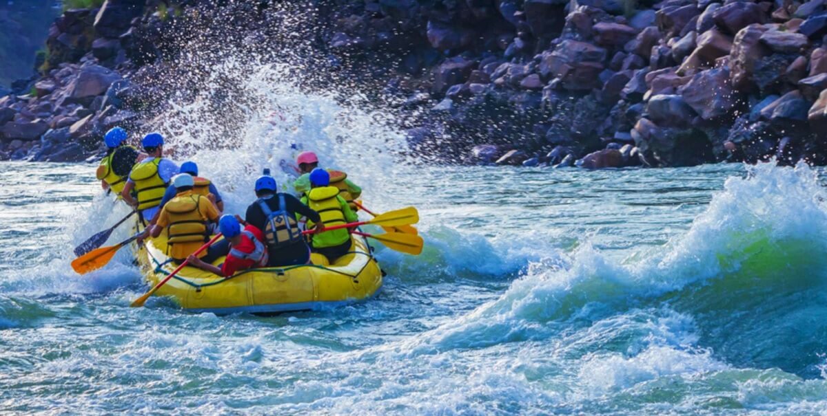 River Rafting – Battle the Beas