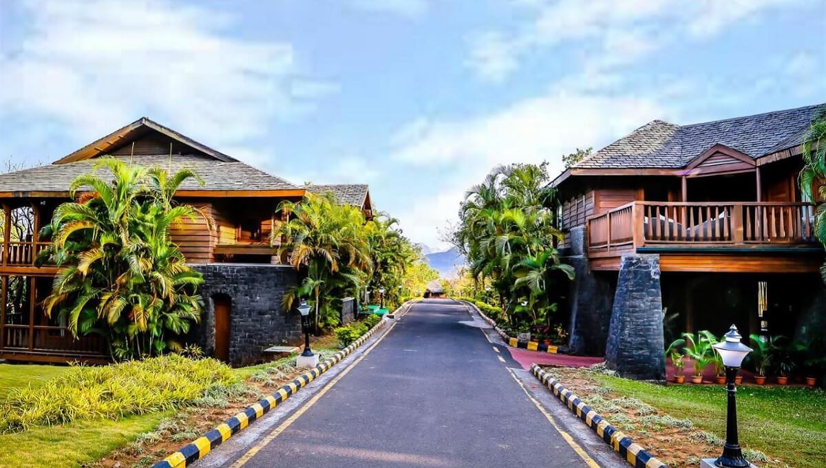 Take the Scenic Drive to Aamby Valley