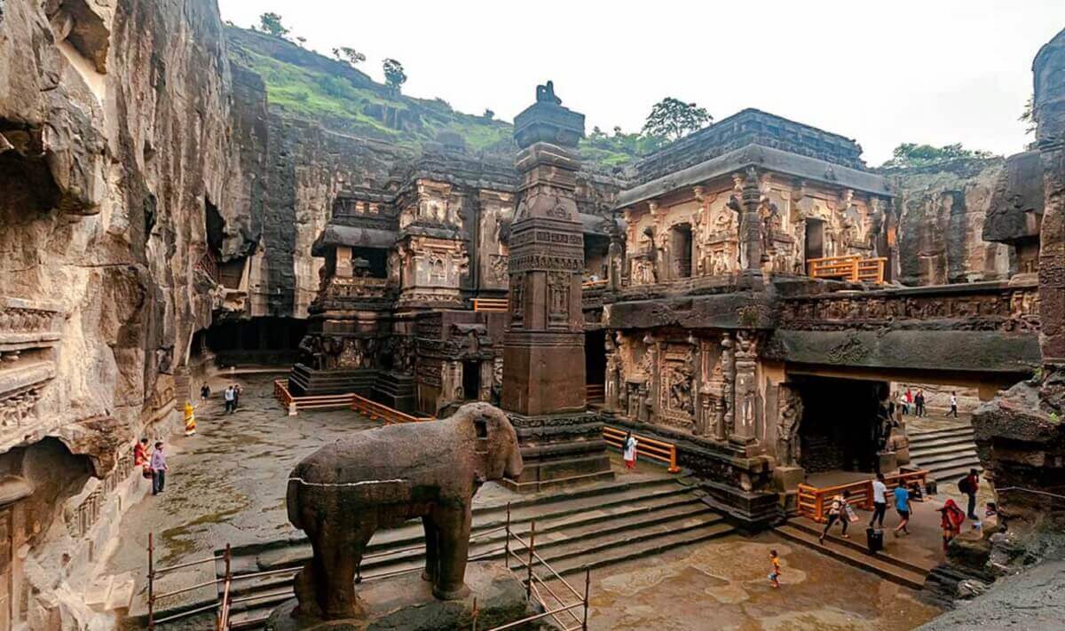 Ellora Caves: Quick Facts and Historical Background