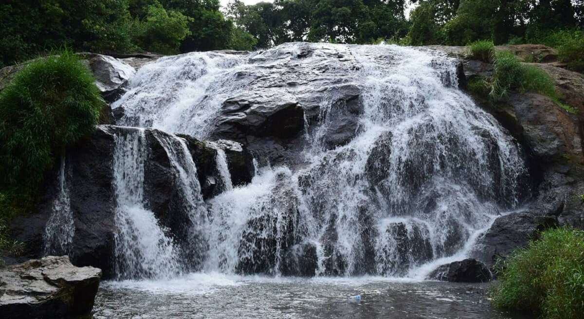 Catherine Falls – Coonoor in April