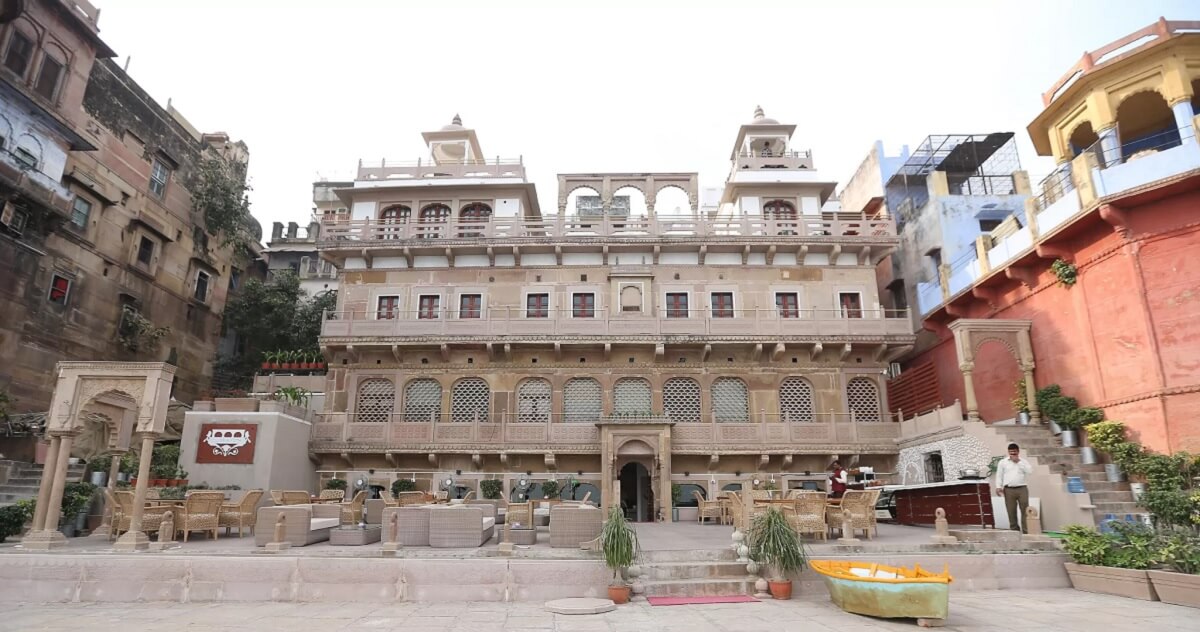 Guleria Kothi – A Tranquil Riverside Mansion