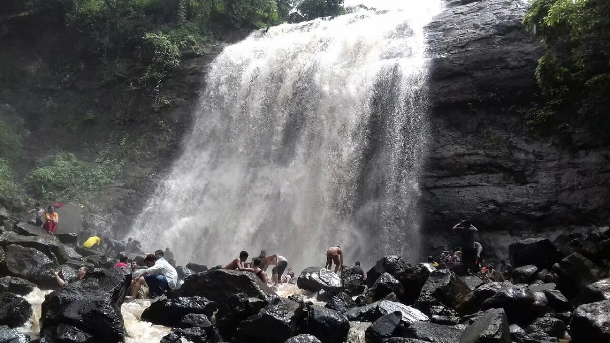 Vihigaon Waterfall (Ashoka Falls) Near Mumbai