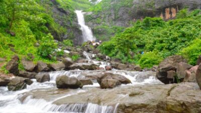 Waterfalls Near Mumbai Worth a Weekend Drive: A Nature Lover’s Guide (2025)