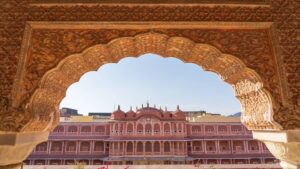 Which Lesser-Known Neighborhoods in Rajasthan Offer Authentic Local Experiences?