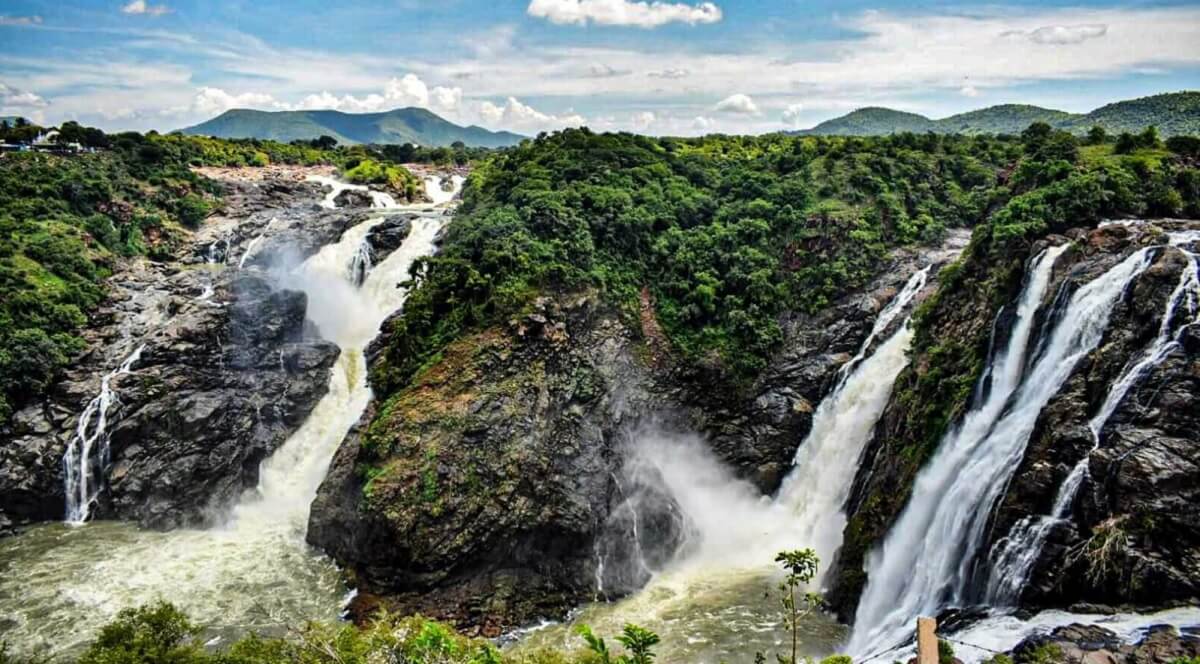 Shivanasamudra Falls Near Bangalore