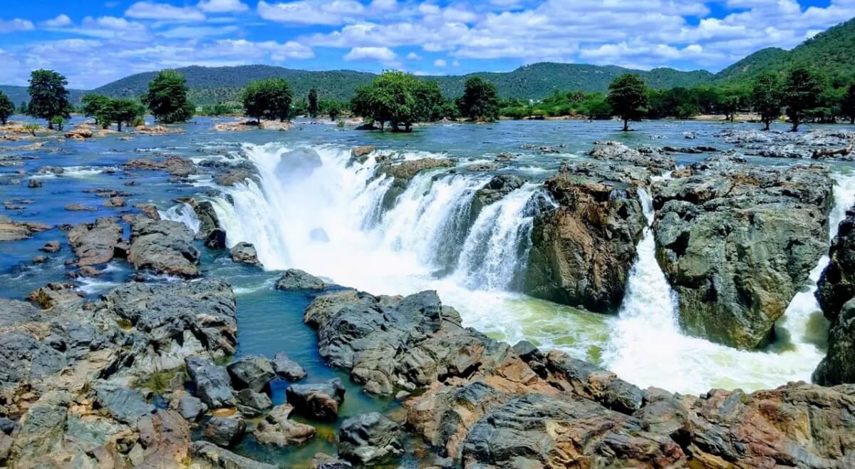 Hogenakkal Falls