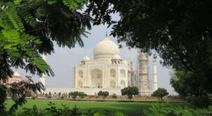 Top 10 Most Searched Indian Destinations in 2025: What's Hot and Why?