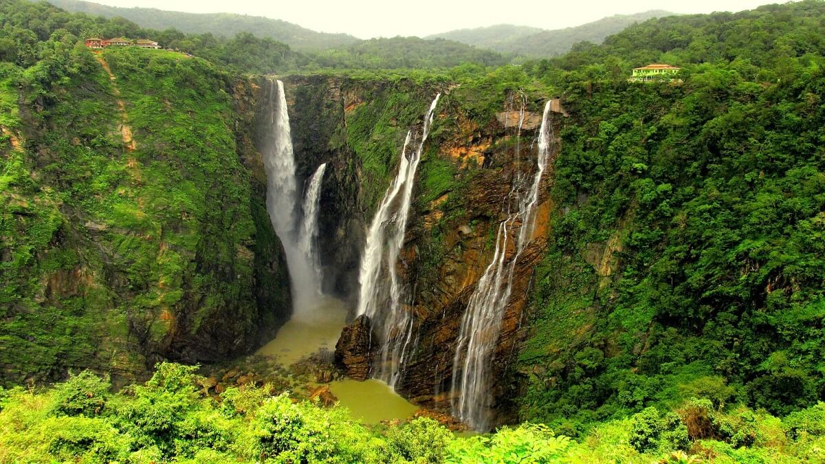 Jog Falls – Karnataka’s Most Powerful Waterfall