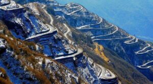 Zuluk Loops, Sikkim: 32 Hairpin Bends with Panoramic Views of the Eastern Himalayas