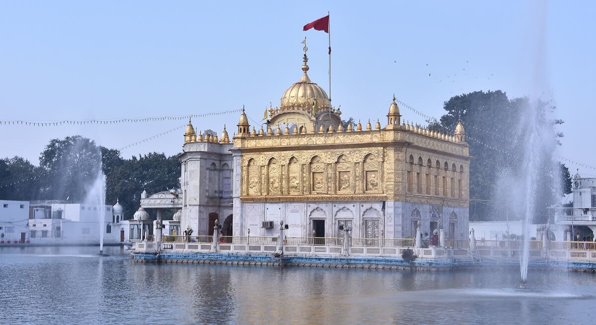 Durgiana Temple: A Peaceful, Golden Gem for All Ages