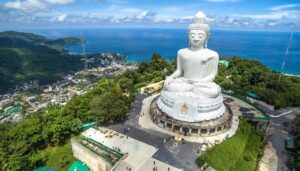 10 Famous Buddha Statues in the World